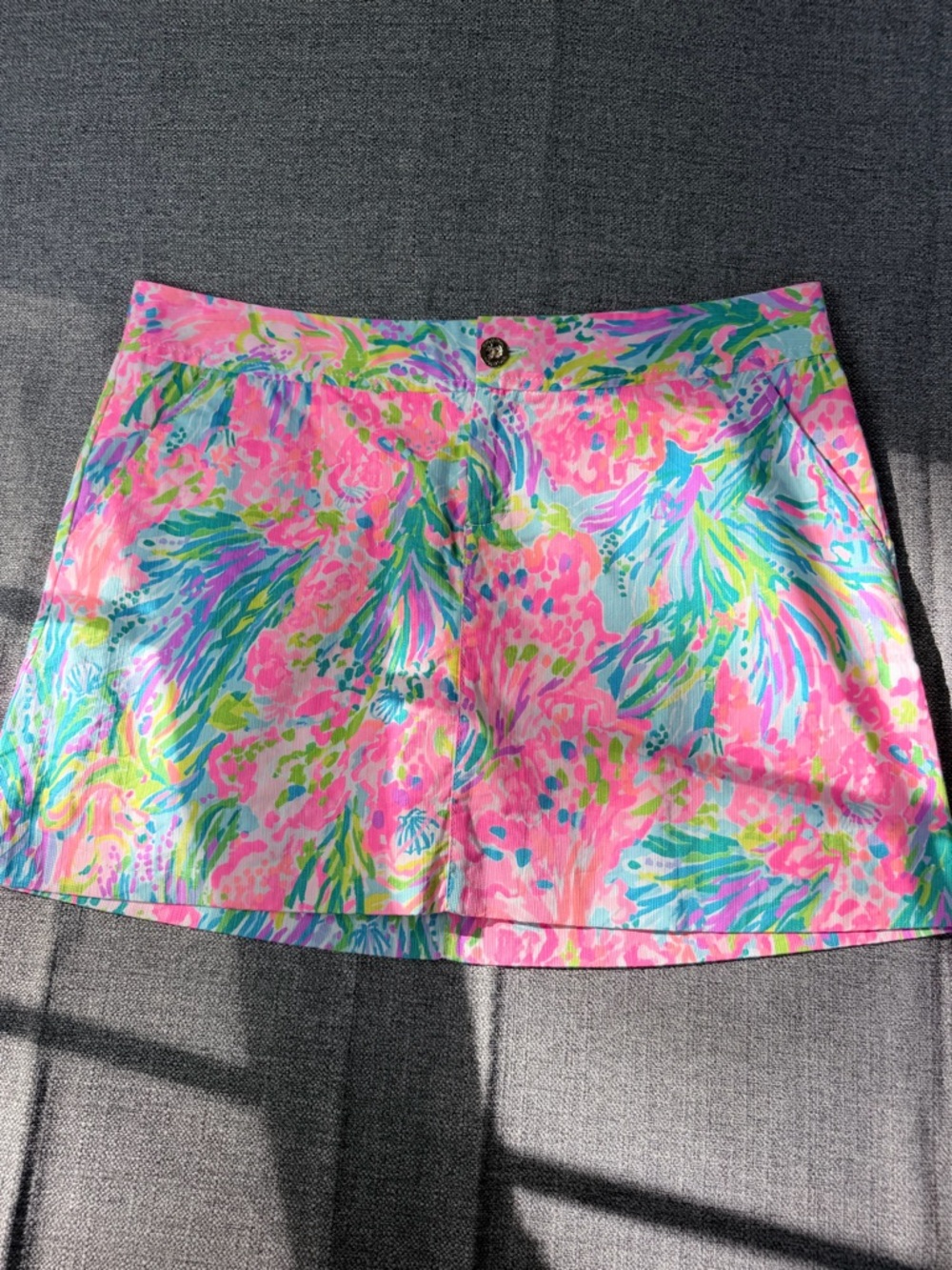Lilly Pulitzer Multicolor Floral Pink Blue Green Button Detail - Picture 2 of 12